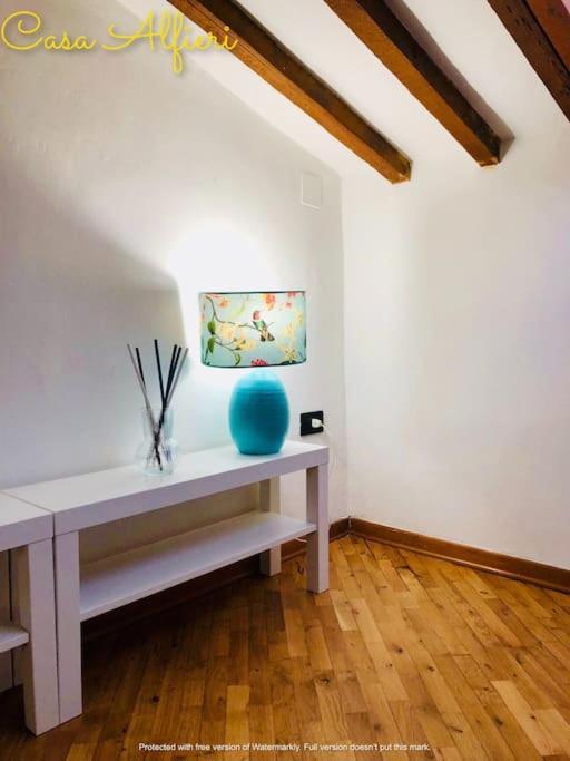 Casa Alfieri-graziosa Mansarda In Centro A
