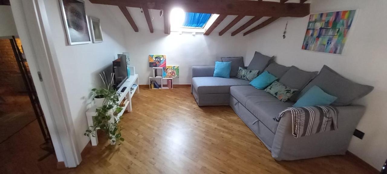 Apartment Casa Alfieri-graziosa Mansarda In Centro A Livorno